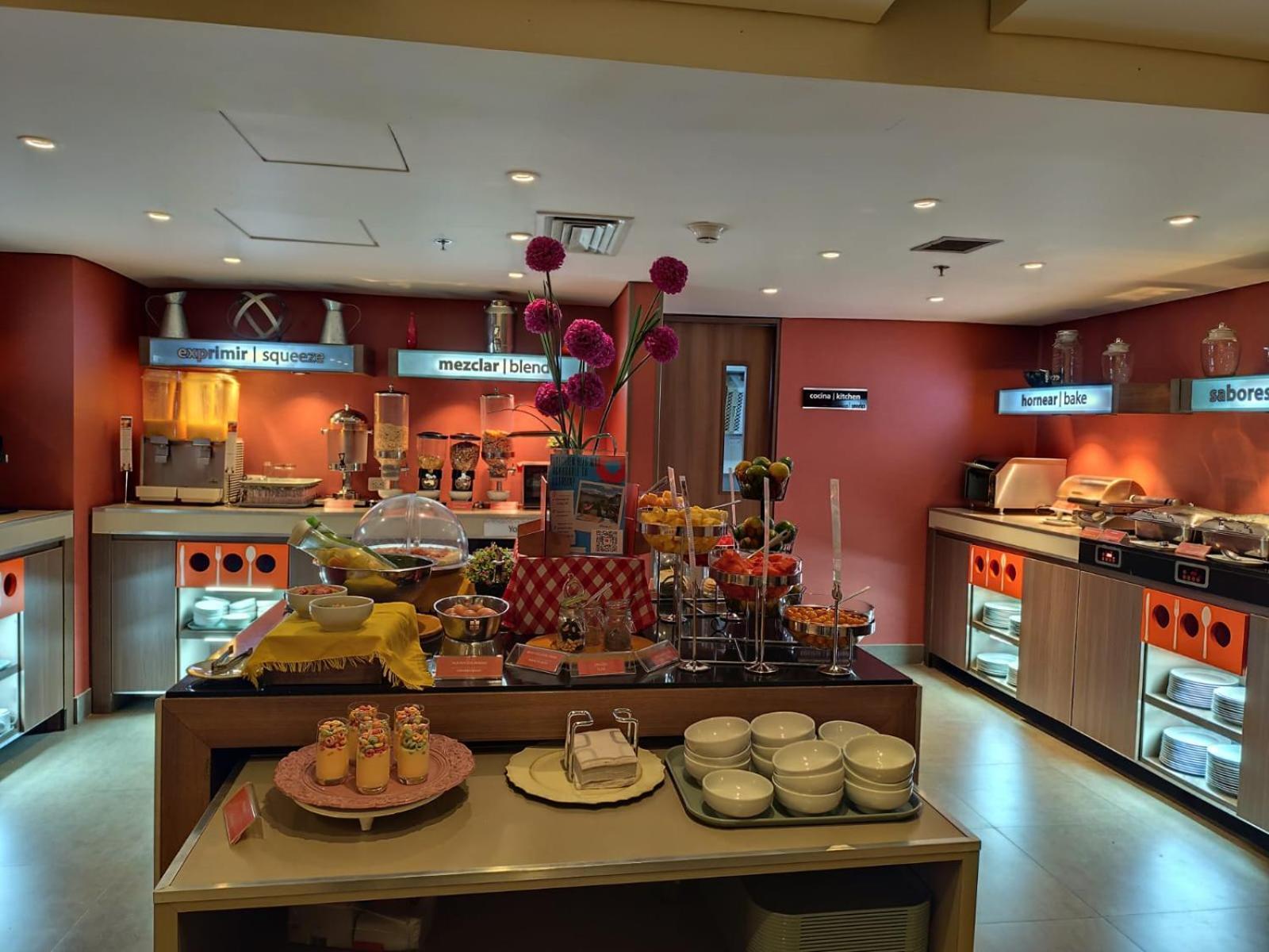 Hampton By Hilton Bogota Usaquen Екстериор снимка